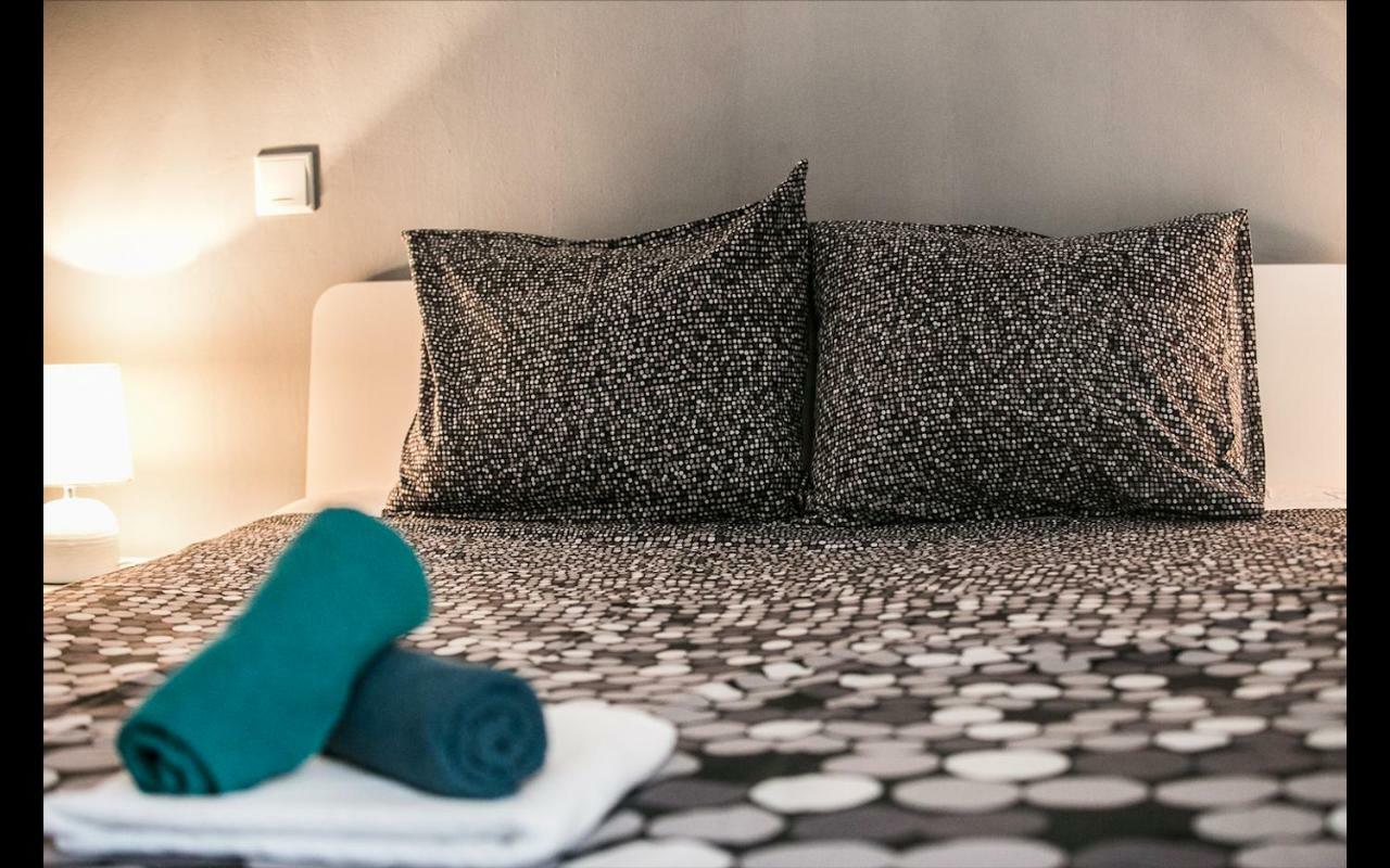 Cismigiu Garden Studio Apartman Bukarest Kültér fotó