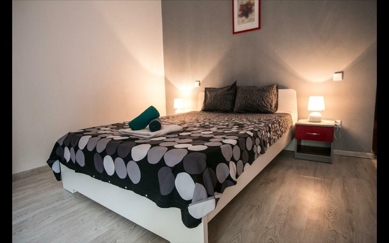 Cismigiu Garden Studio Apartman Bukarest Kültér fotó