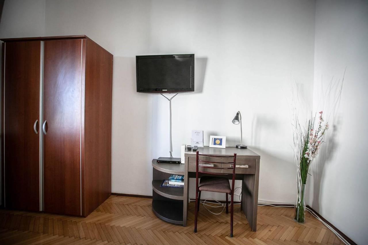 Cismigiu Garden Studio Apartman Bukarest Kültér fotó